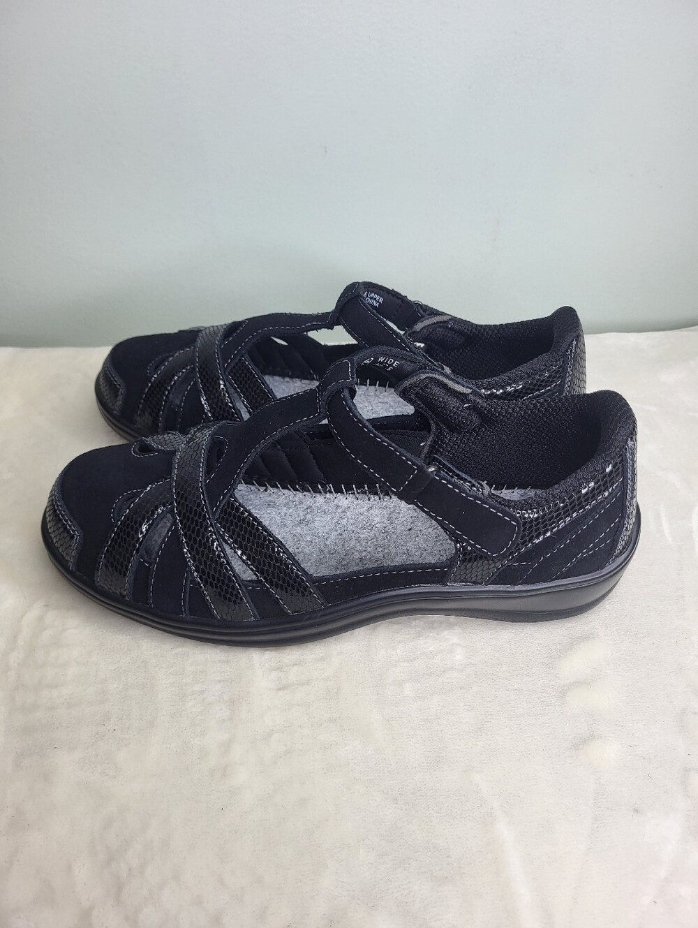 Orthofeet Juno Black Comfort Closed-Toe Mary Jane Shoes. Size 7 Wide *No Insoles - Picture 2 of 10